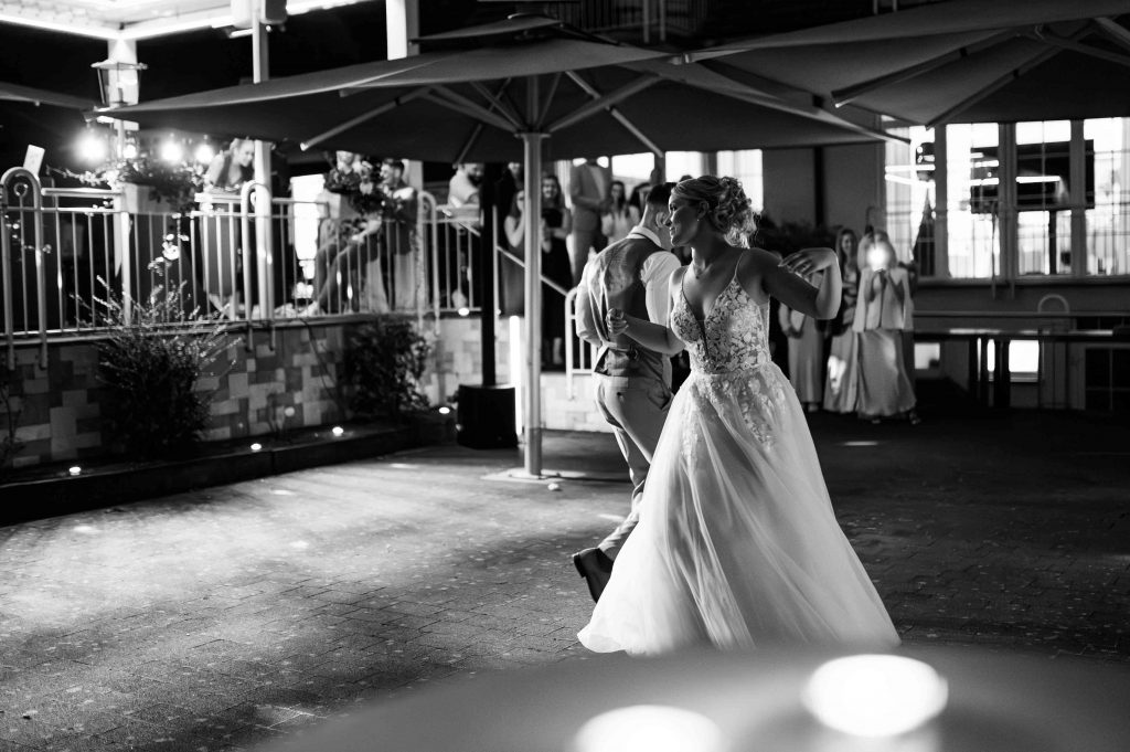 Eine Hochzeit<br>am<br>See 10 Eine Hochzeit<br>am<br>See 10